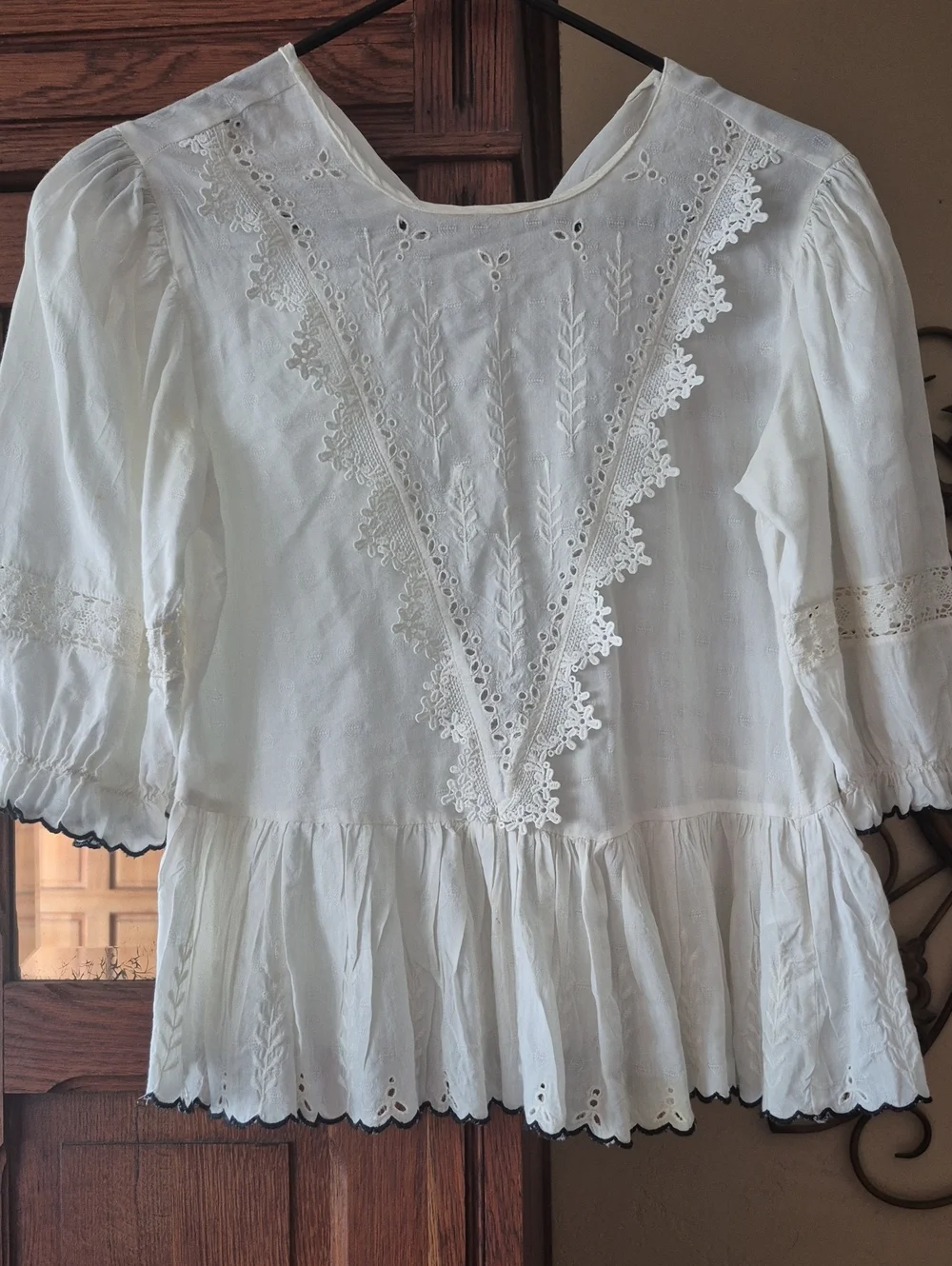 3for$25 Bundle Sale Zara White Embroidered Lace Peasant Blouse